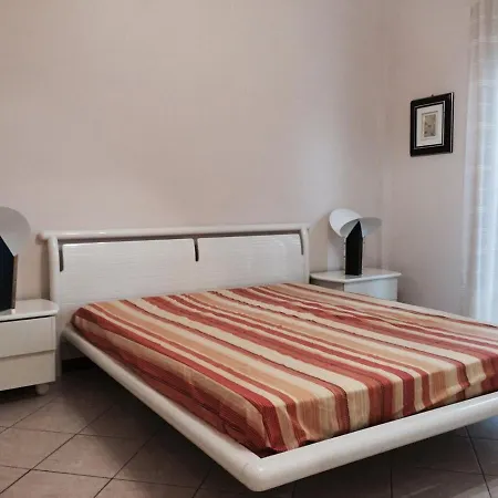 House Center *